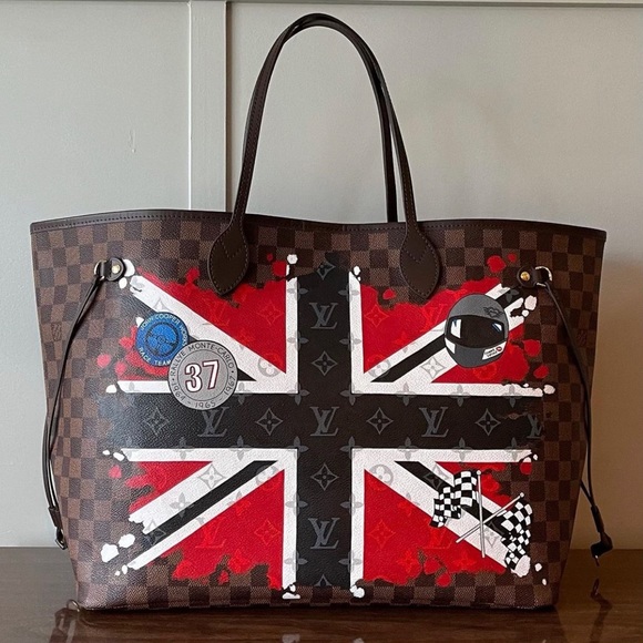 Follow me on Instagram @lvoechic - Picture 2 of 16